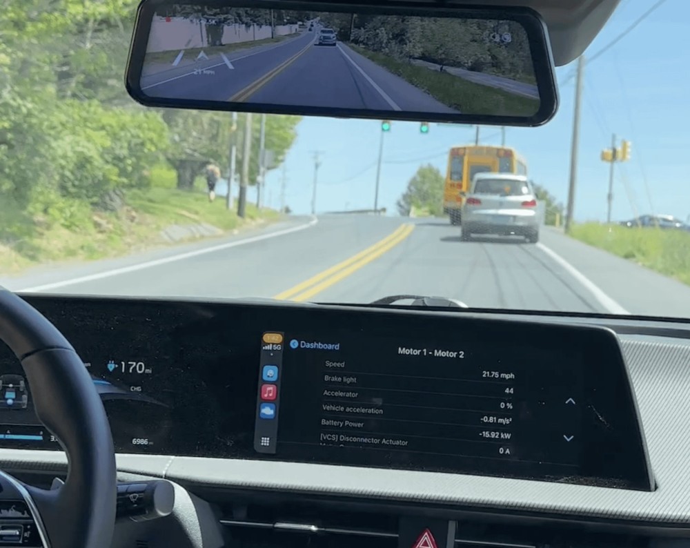 do brake lights come on with regenerative braking